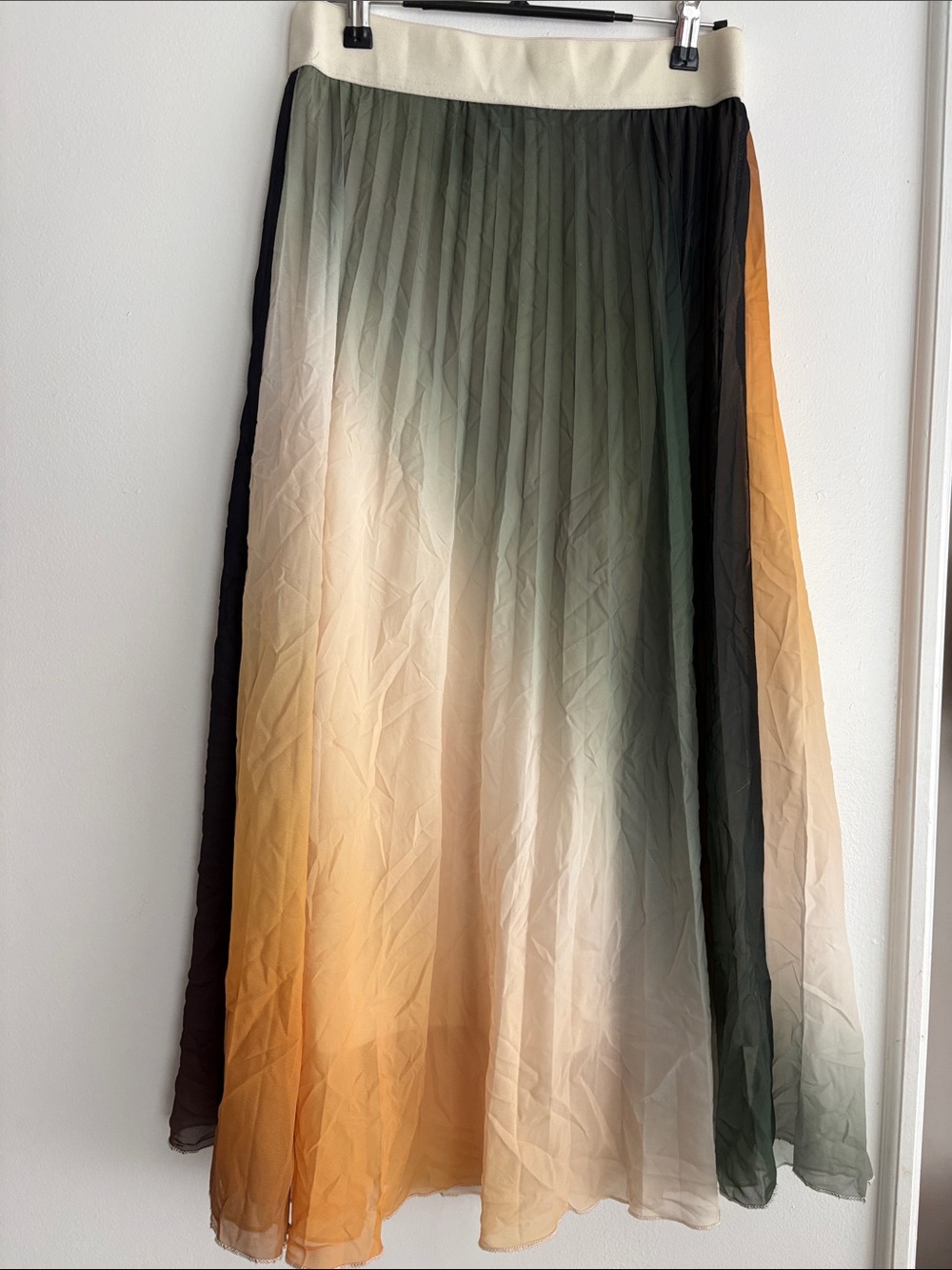 Metro Wear Pleated Ombre Maxi Skirt — Green, Cream & Orange
